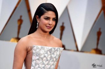 Priyanka Chopra at Oscars 2017